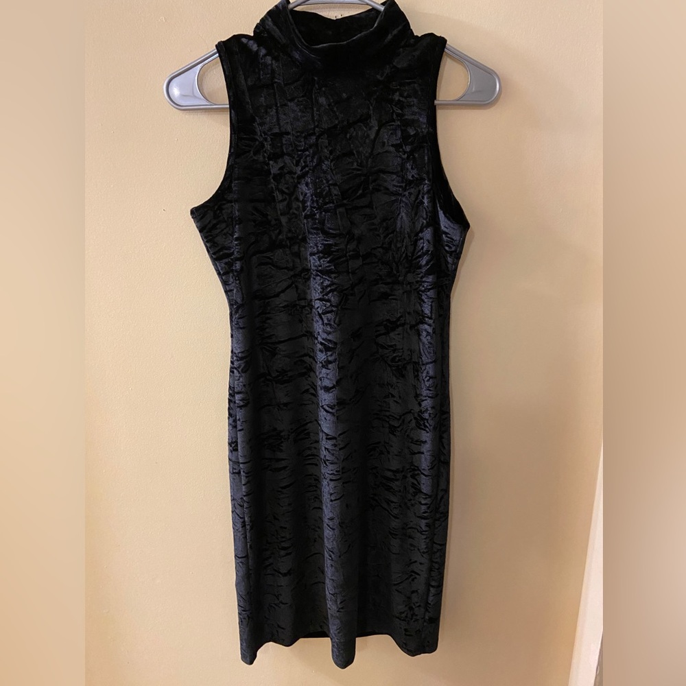 Black brushed velvet look sleeveless dress size medium